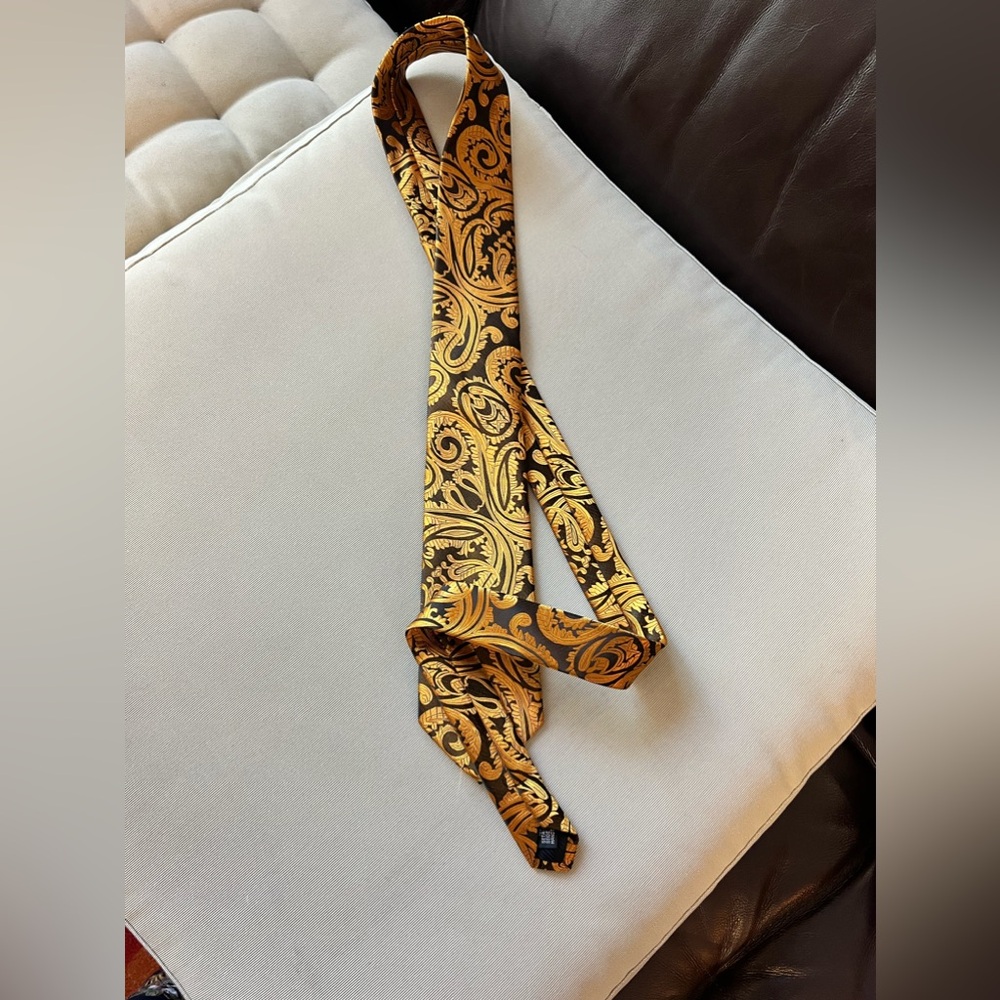 Hi-tie tie